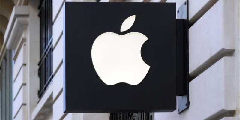 Але більше не буде? Apple раптово зізналася, що надавала дані користувачів поліції без рішення суду