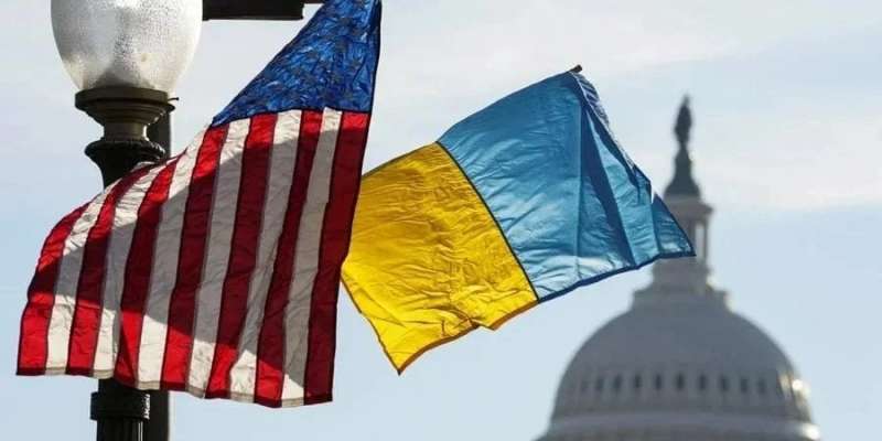 Гроші тижня. США тримають інтригу, поляки — кордон, а МВФ закриває податкові лазівки