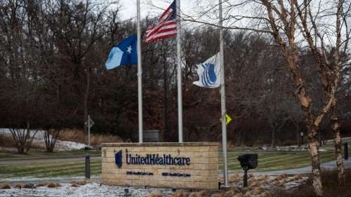 "Человека убили, а вы смеетесь". Почему убийство главы UnitedHealthcare подняло волну небывалого злорадства в США